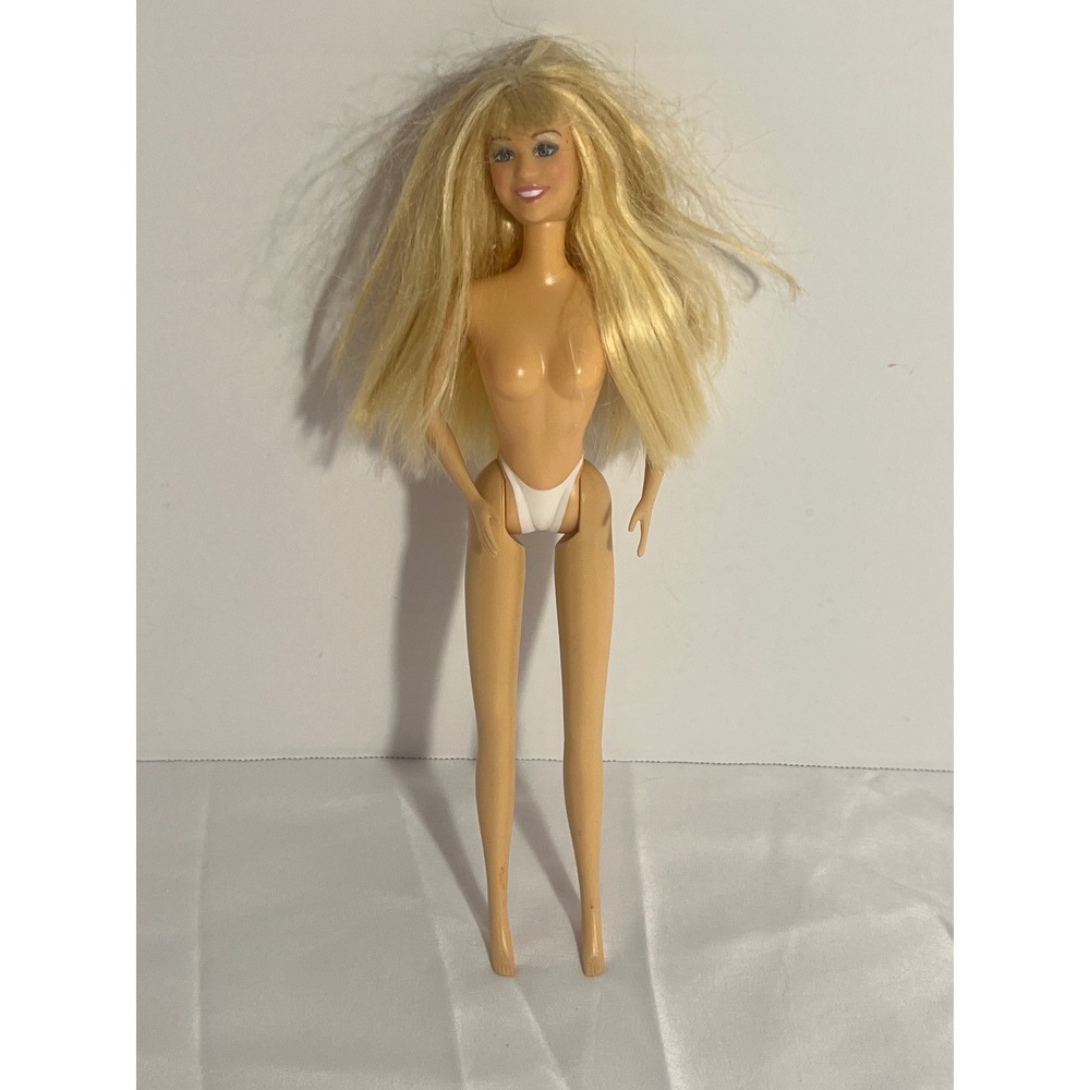Vintage 2007‎ PA China Blonde Fashion Doll 11.5 Inch Long Hair Blue Eyes